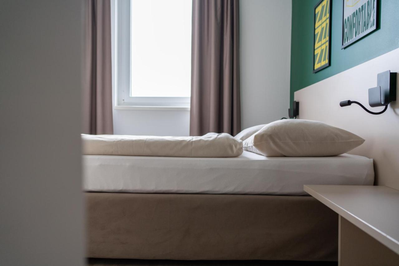 Sleeep Hotel อันสเฟลเดน ภายนอก รูปภาพ